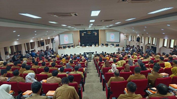 ASN Pemkot Turut Menghadiri Rakor di Balaikota Bersama Walikota dan Wakil Walikota Terpilih