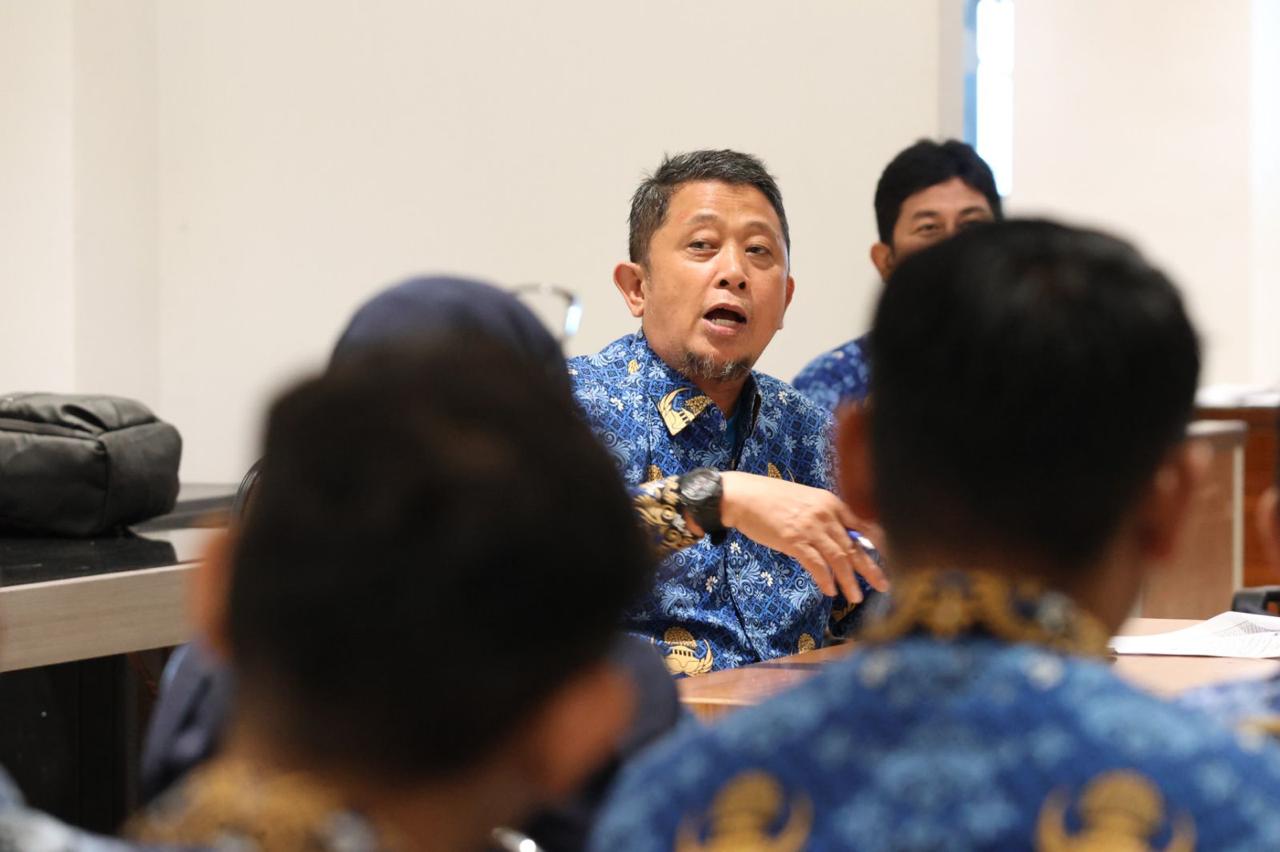 Kadispora Makassar Tekankan Disiplin dan Kekompakan dalam Rapat Koordinasi Internal