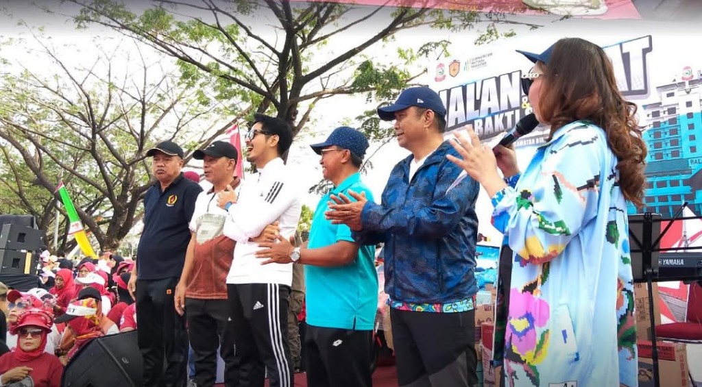 Dispora Makassar Dukung Jalan Sehat Semarak Kemerdekaan di Kecamatan Biringkanayya