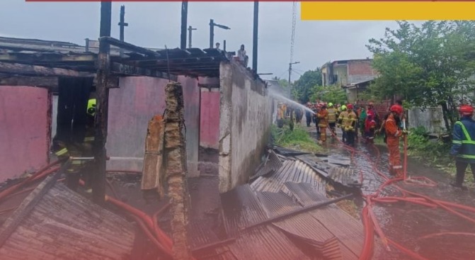 Tujuh Armada Dikerahkan, Kebakaran di BTN Tabaria Berhasil Dikendalikan